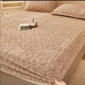 دفايه فرو جاكار مع 2 كيس خداديه — size 160 سم color #f5f5dc